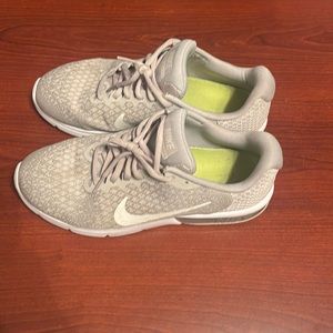 Nike Air Max women’s cream color size 10. Used but in good condition